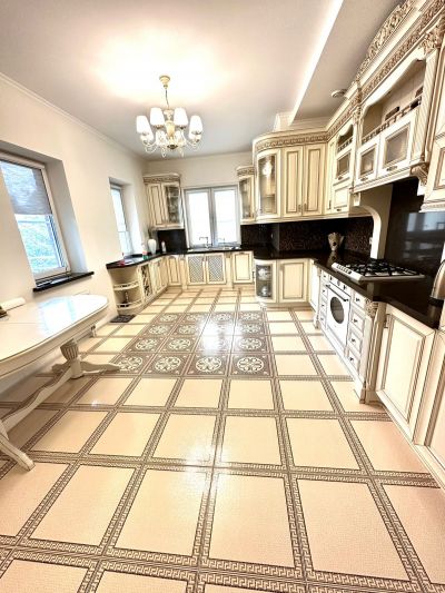 photo 64a81c66e04de_thumb.jpg