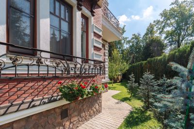 photo 11201_6508269db608a_thumb.jpg