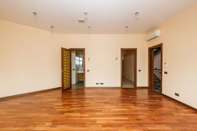 photo 11351_63bdc104b57b5_thumb.jpg