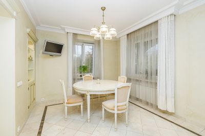 photo 11370_63bdea14866e2_thumb.jpg