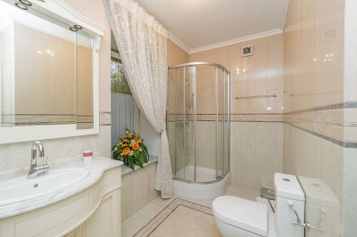 photo 11370_63bdea1770ad4_thumb.jpg