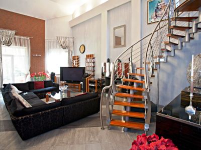 photo 11372_63be56b2bdd4e_thumb.jpg