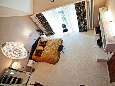 photo 11372_63be56b7e7e43_thumb.jpg