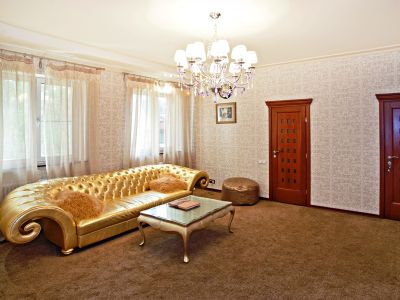 photo 11372_63be56b9c231d_thumb.jpg