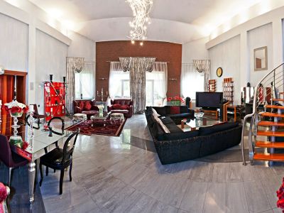 photo 11372_63be56bb3286a_thumb.jpg