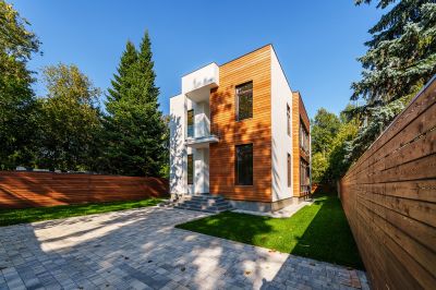 photo 11834_6752c11be604c_thumb.jpg