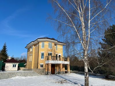 photo 11935_67bf2daf9bdde_thumb.jpg