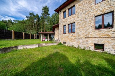 photo 68d28a28ca477_thumb.jpg