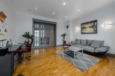 photo 68d2a7587d8b5_thumb.jpg