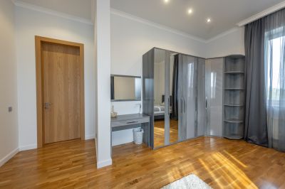 photo 68d2a75a6c38e_thumb.jpg