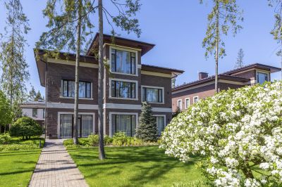 photo 68de4128e9291_thumb.jpg