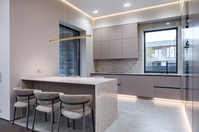 photo 12445_68ecfd01d8e93_thumb.jpg