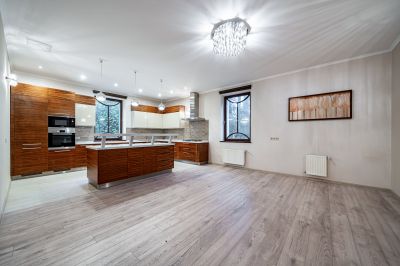 photo 68f8e7a83ee9a_thumb.jpg