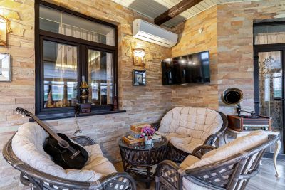 photo 693694477c124_thumb.jpg