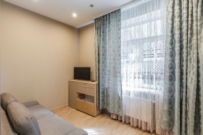 photo 693980e90fdee_thumb.jpg