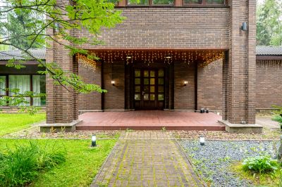 photo 12642_6893603b7b589_thumb.jpg