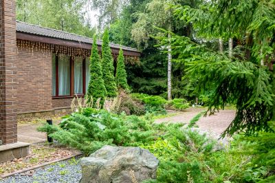 photo 12809_12642_689360827e041_thumb.jpg