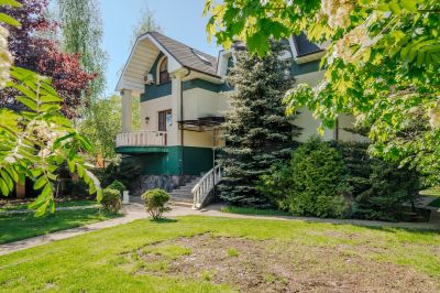 photo 12814_683409c39911f_thumb.jpg