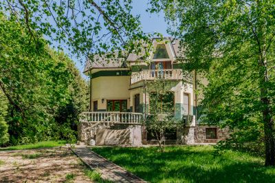 photo 12814_683409c930c42_thumb.jpg