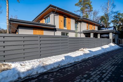 photo 12818_69ba79a5e976a_thumb.jpg