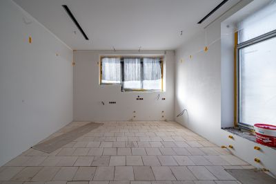 photo 12818_69ba79ae11cda_thumb.jpg