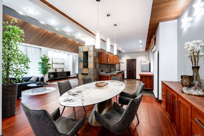 photo 12835_12809_12642_689360a51270e_thumb.jpg