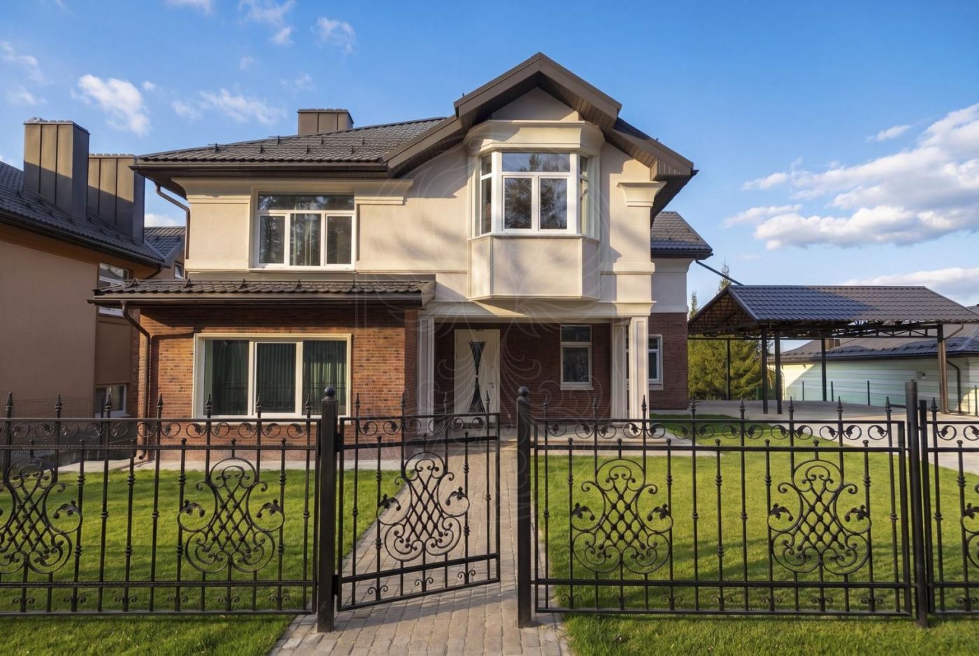 Продажа Дом 450 м² на участке 8 сот. в Усово-8