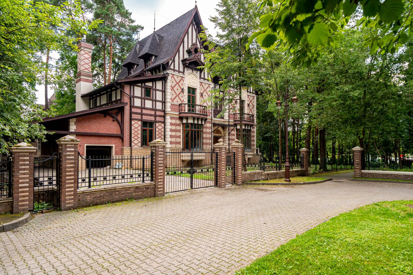 Дом у Озера Deauville House - фото 3