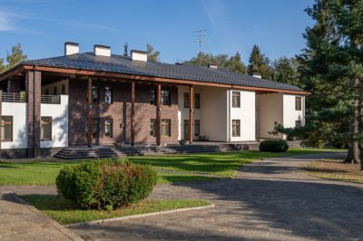 photo 693bd1062d883_thumb.jpg