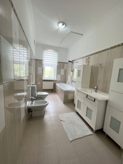 photo 694287a5f10d5_thumb.jpg